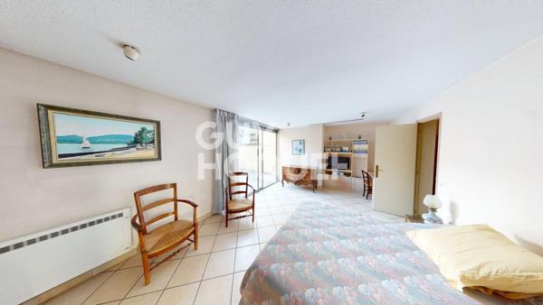 PERPIGNAN en face des Dames de France, Appartement bourgeois, 5 pièces, 140m² avec terrasse.