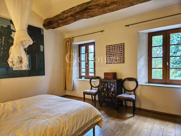 À proximité de Duras – Exceptionnelle propriété privée avec 7 chambres et un gîte dans la campagne girondine