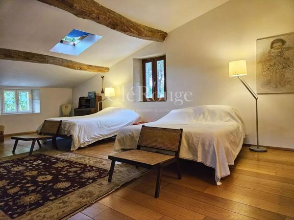 À proximité de Duras – Exceptionnelle propriété privée avec 7 chambres et un gîte dans la campagne girondine