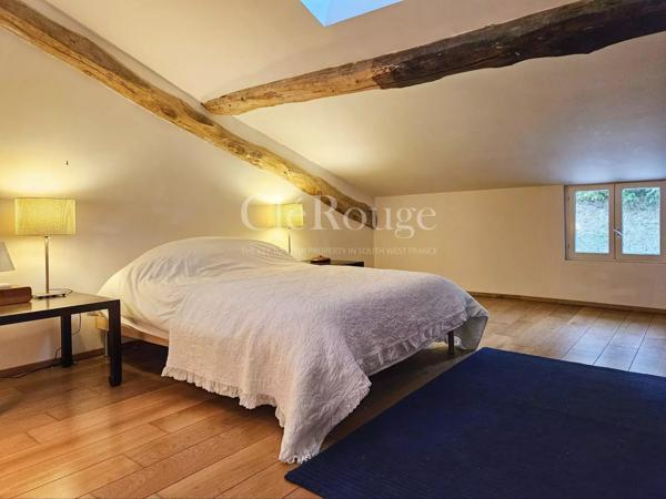 À proximité de Duras – Exceptionnelle propriété privée avec 7 chambres et un gîte dans la campagne girondine