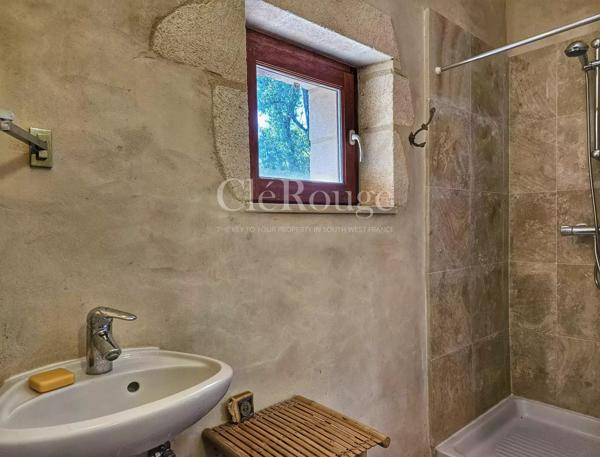 À proximité de Duras – Exceptionnelle propriété privée avec 7 chambres et un gîte dans la campagne girondine