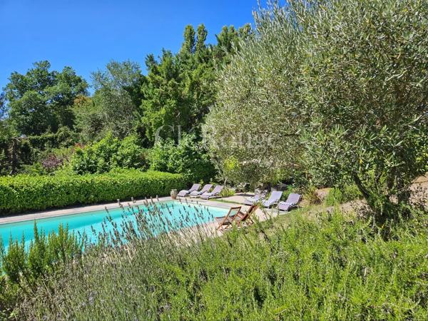 À proximité de Duras – Exceptionnelle propriété privée avec 7 chambres et un gîte dans la campagne girondine
