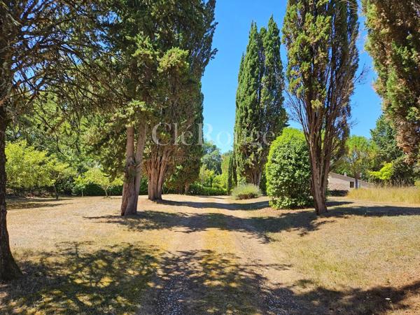 À proximité de Duras – Exceptionnelle propriété privée avec 7 chambres et un gîte dans la campagne girondine