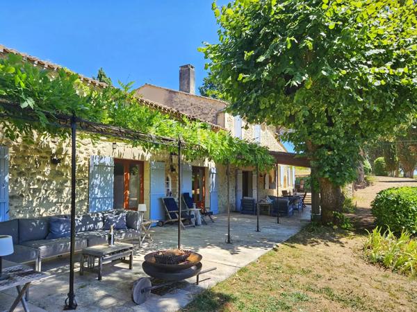 À proximité de Duras – Exceptionnelle propriété privée avec 7 chambres et un gîte dans la campagne girondine