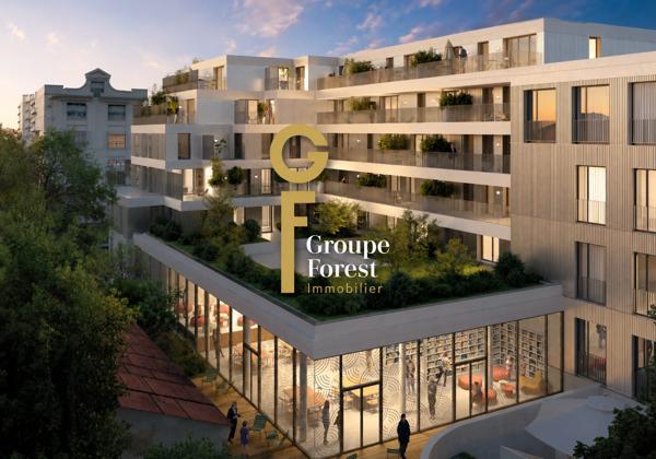 Beau T4 en duplex, Vieux Lille avec double terrasses Sud Ouest