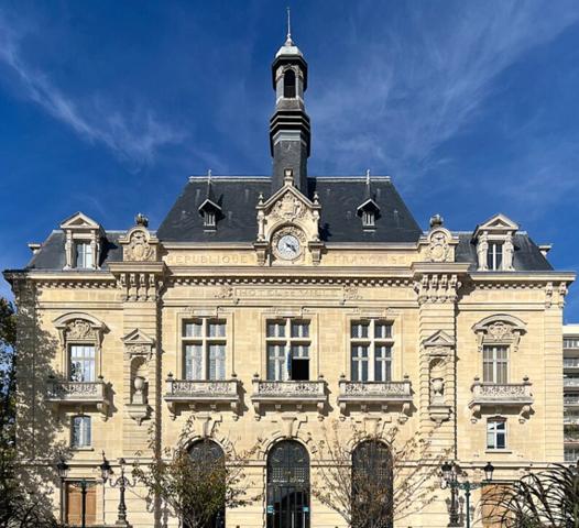 COLOMBES (92) - Appartement 4 Pièces – 89,25 m², 3 chambres, balcon et parking