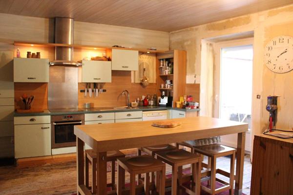 Maison  avec jardin , garage et appartement indépendant
