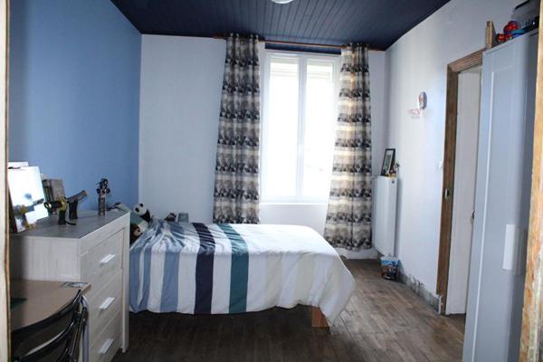 Maison  avec jardin , garage et appartement indépendant
