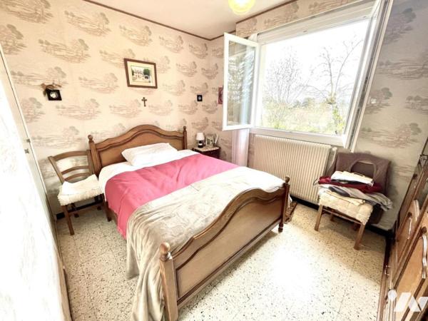 GRANDE MAISON FAMILIALE DE 164 M² - LA ROUEYRE DES BESSONS