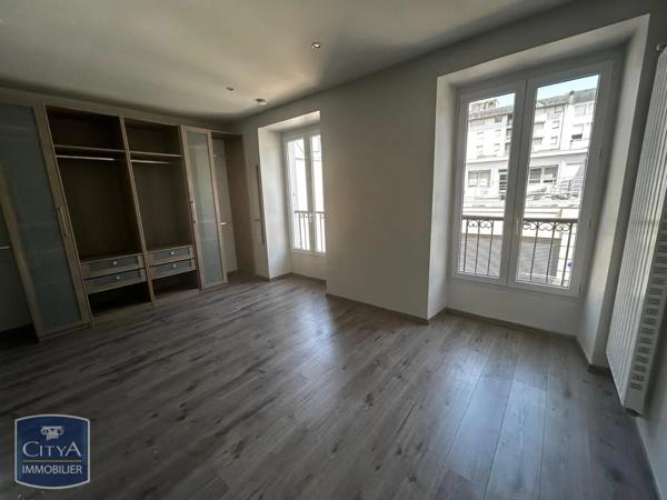 Appartement à louer 3 pièces 76.22m² Pau (64000)