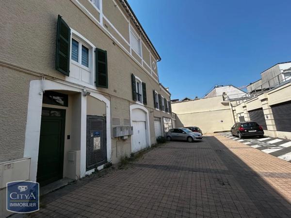 Appartement à louer 3 pièces 76.22m² Pau (64000)