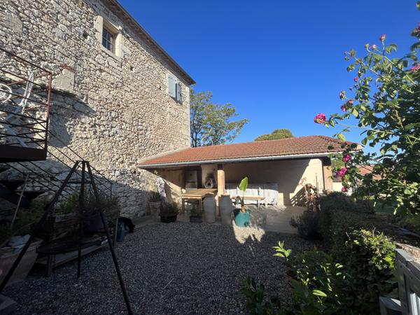 Mauvezin (32120) Maison en pierre 110 m² - 3 chambres - Jardin- Vue Pyrénées