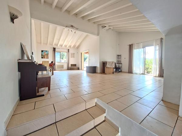 Villa 5 pièces 145 m2
