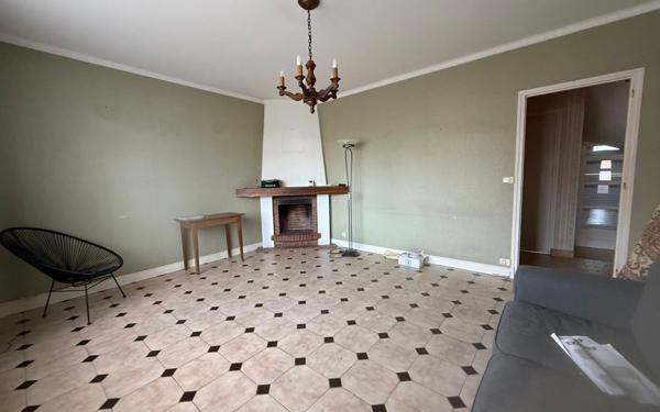 Maison à vendre    5 pièces •  Eu