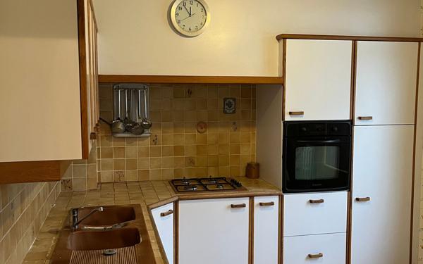 Maison à vendre    5 pièces •  Eu