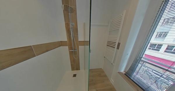 APPARTEMENT T2 A LOUER - LYON 2EME ARRONDISSEMENT Merciere-Grolee 33.75 m 2 695 € charges comprises par mois