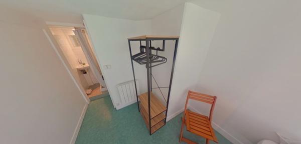APPARTEMENT T2 A LOUER - LYON 9EME ARRONDISSEMENT Mairie 22.42 m 2 578 € charges comprises par mois