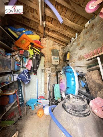 EN CAMPAGNE, BELLE MAISON CHARENTAISE INDÉPENDANTE EN PIERRE, ENTIÈREMENT RESTAURÉE, SUR 4800 M2 DE TERRAIN
