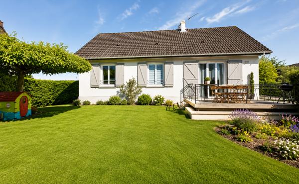 Maison
         5 pièces
        - 84 m² 225 000 € *