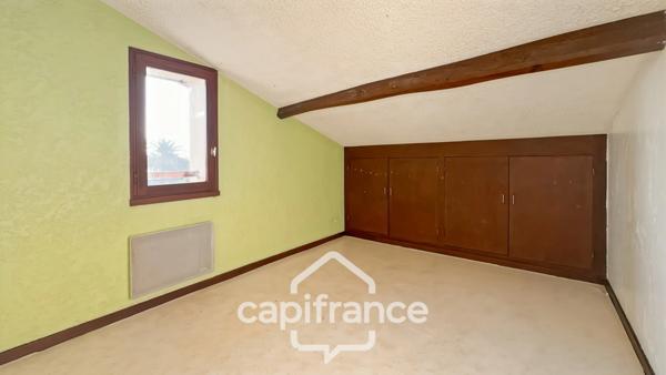 Maison familiale 4 chambres au cœur du village de Habas