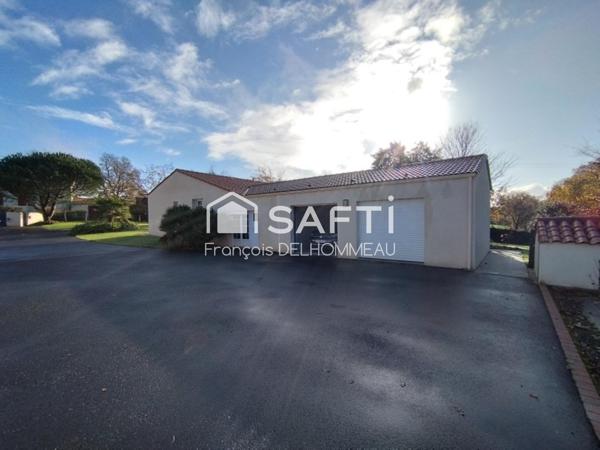 Propriété de 137m2 dans un hameau avec 1 hectare de terrain proche de la Roche sur Yon