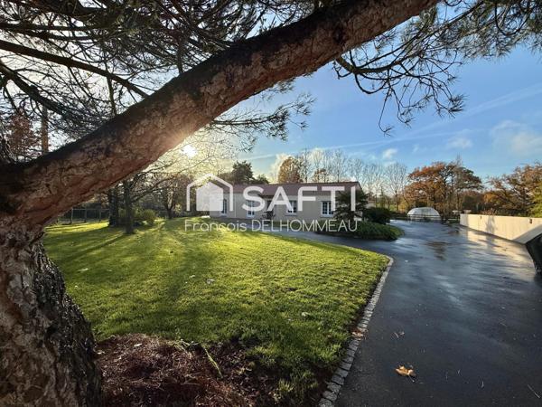 Propriété de 137m2 dans un hameau avec 1 hectare de terrain proche de la Roche sur Yon
