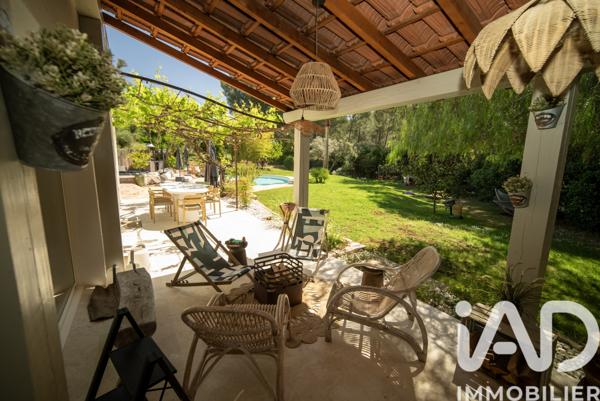 Maison à vendre 6 pièces 185 m² Sanary-sur-Mer