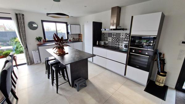 Proche centre-ville et plages