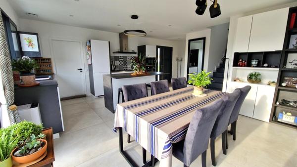 Proche centre-ville et plages