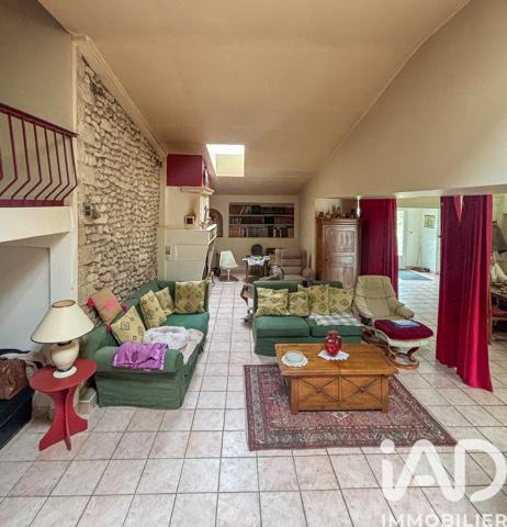 Maison à vendre 7 pièces 188 m² Semussac