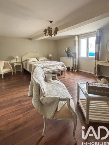 Maison à vendre 7 pièces 188 m² Semussac