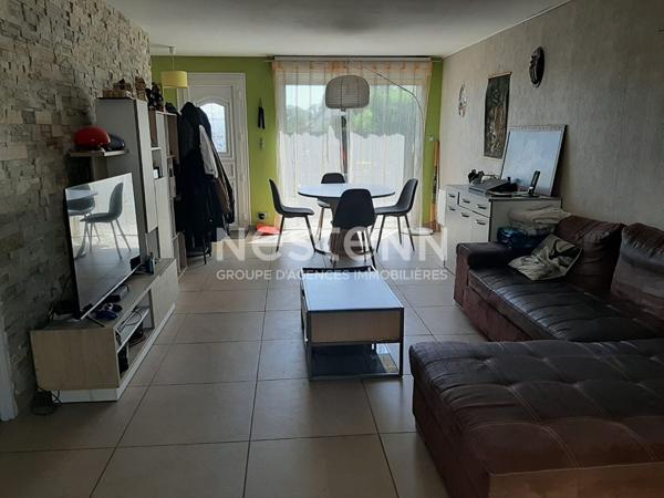 Maison familiale avec 3 chambres ; quartier calme à Saint Porchaire