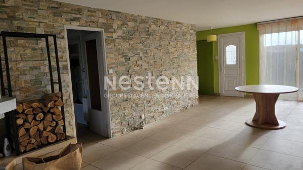 Maison familiale avec 3 chambres ; quartier calme à Saint Porchaire