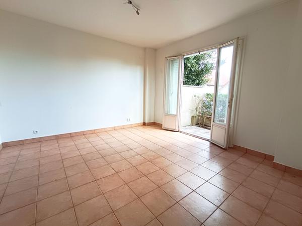 studio 23m² à SAVIGNY SUR ORGE