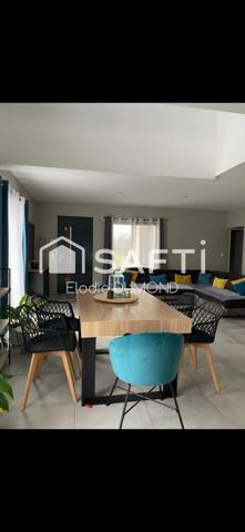 Très belle villa de 208 m2 habitable avec terrain attenant de 1255 m2