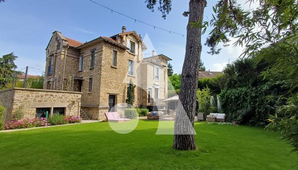Maison 8 pièces 283 m2