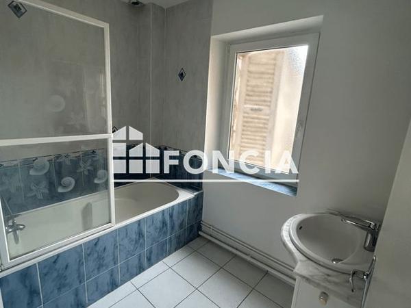 Location Appartement 4 pièces 94 m² - Agen 47000