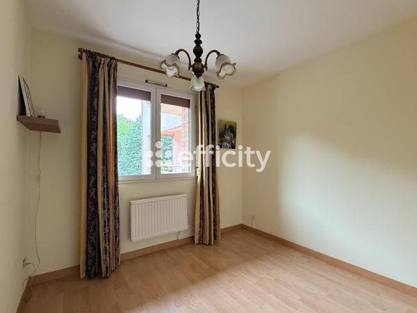 Appartement
         3 pièces
        - 64 m² 190 000 € *