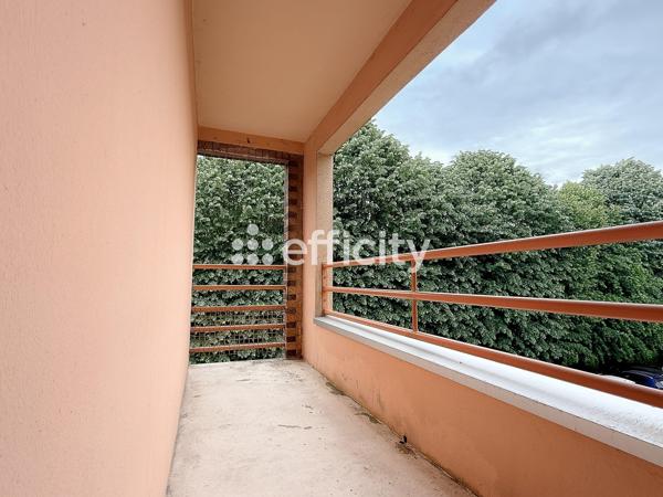 Appartement
         3 pièces
        - 64 m² 190 000 € *