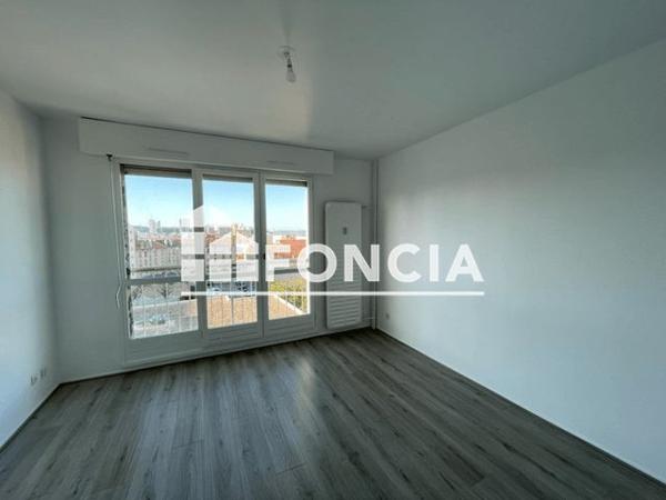 Location Appartement 2 pièces 44.55 m² - 43 RUE DE SAURUPT Nancy 54000