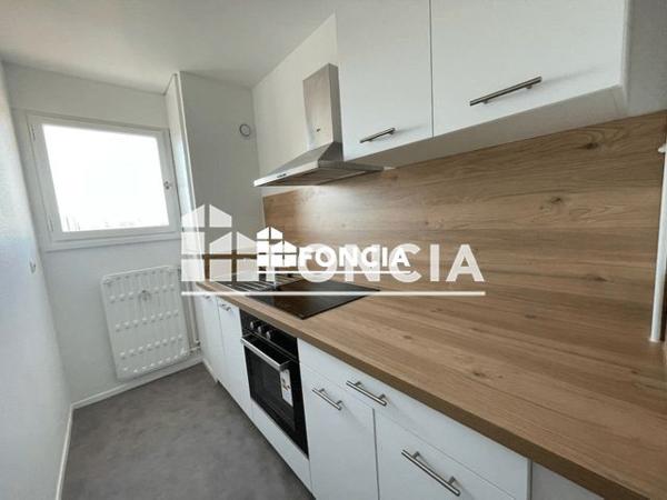 Location Appartement 2 pièces 44.55 m² - 43 RUE DE SAURUPT Nancy 54000