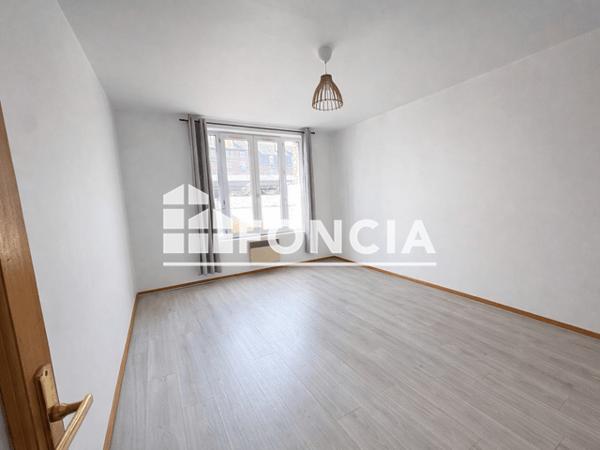 Location Appartement 3 pièces 57.28 m² - 10-10BIS PLACE DES EMMUREES Rouen 76100
