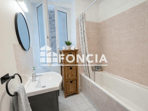 Location Appartement 3 pièces 57.28 m² - 10-10BIS PLACE DES EMMUREES Rouen 76100