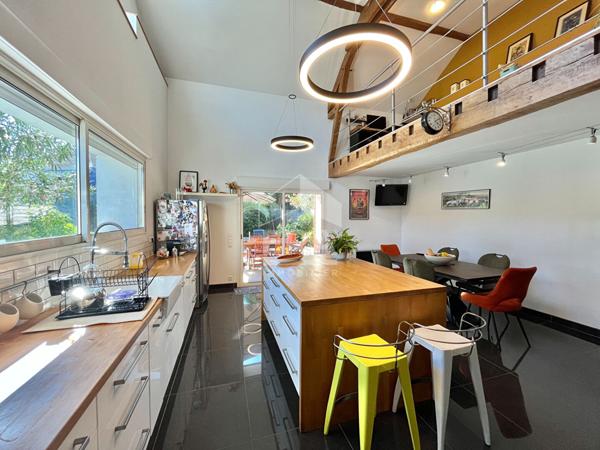 Maison Benejacq 5 pièces 157.87 m2 accès PMR + garage + piscine + cuisine d'été