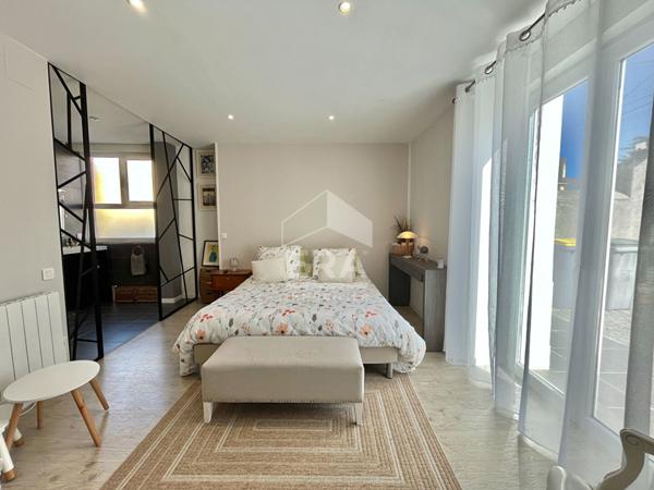 Maison Benejacq 5 pièces 157.87 m2 accès PMR + garage + piscine + cuisine d'été