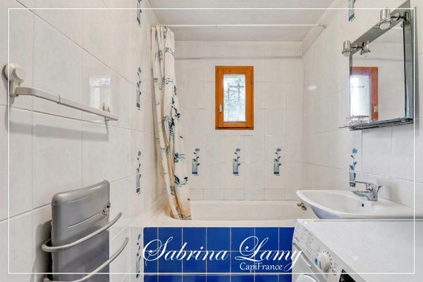 Maison à vendre 4 pièces MAREUIL EN BRIE (51) - confort Plain-pied - 3 chambres - Terrain 1 176m²