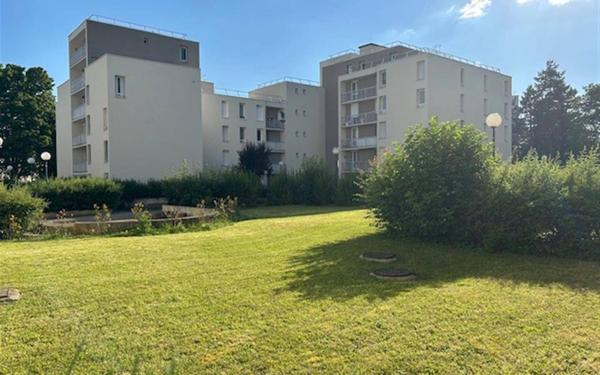 Appartement à vendre    3 pièces • 73,30 m2 Roissy-en-Brie