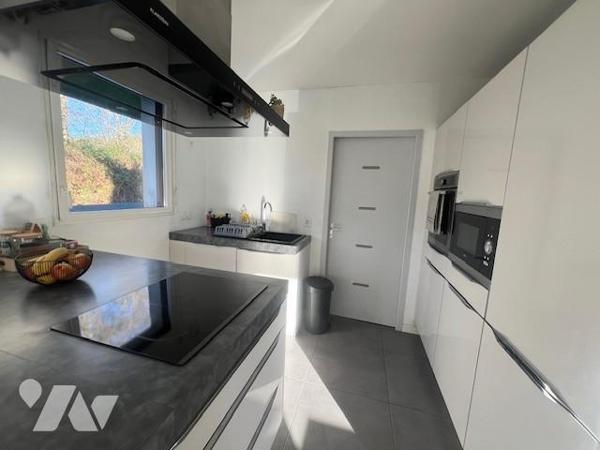 Une maison d'habitation - PLUGUFFAN