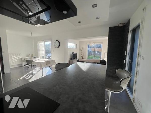 Une maison d'habitation - PLUGUFFAN