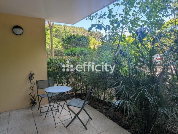 Appartement
         2 pièces
        - 42 m² Exclusivité 152 000 € *
